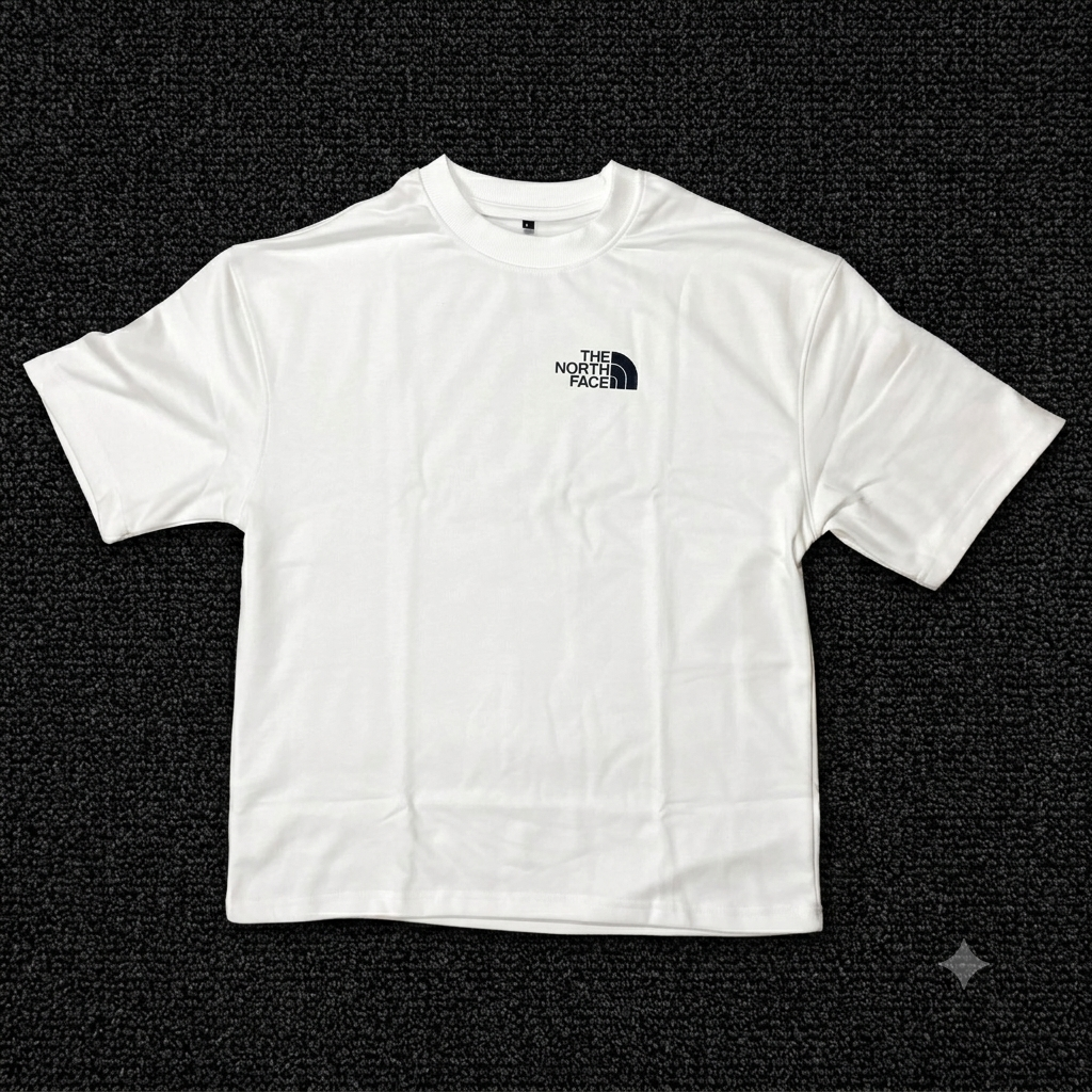 "The North Face" Oversized Comfortable Tee.