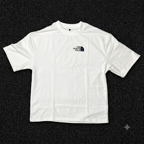 "The North Face" Oversized Comfortable Tee.